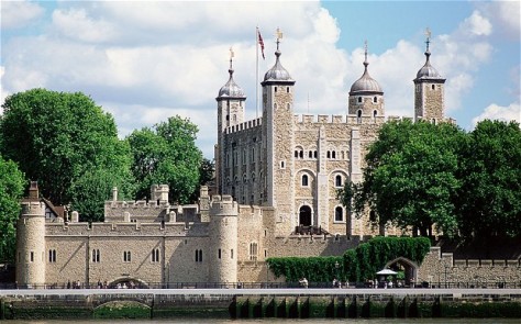 Tower-of-London_2376127b