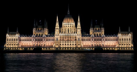 Budapest-Parlamento-1024x537